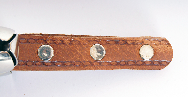 Фото Колокольчики (шарики) на кожаной ручке (5 колокольчиков) Fleet FLT-G11-5A