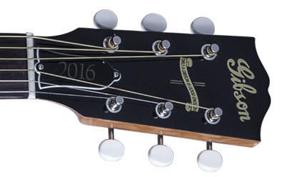 Фото GIBSON J-35 Antique Natural акустическая гитара со звукоснимателем и кейсом цвет натуральный