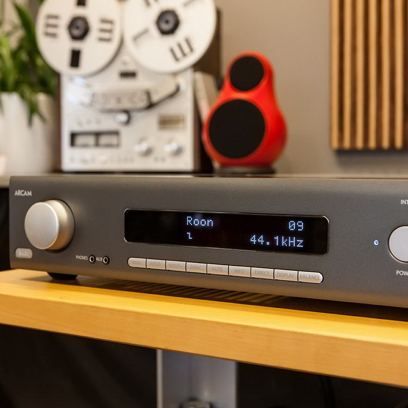 Фото Интегральный усилитель Arcam SA30