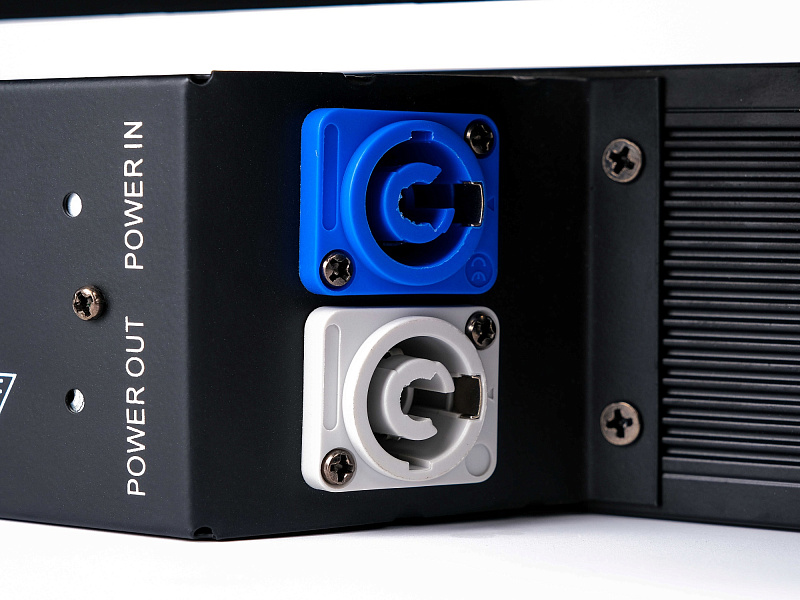 Фото Линейный светодиодный прожектор Bi Ray BAR012-3