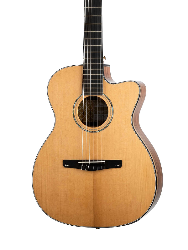 Фото Gold-OC8-NYLON-WCASE-NAT Классическая гитара со звукоснимателем, с вырезом, с чехлом, Cort