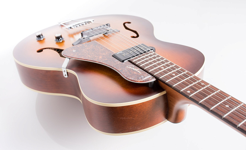 Фото Godin 031986 5th Avenue Kingpin P90 Cognac Burst