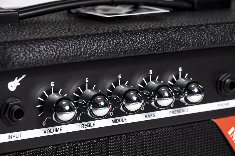 Фото Комбоусилитель Bosstone BA-30W Black