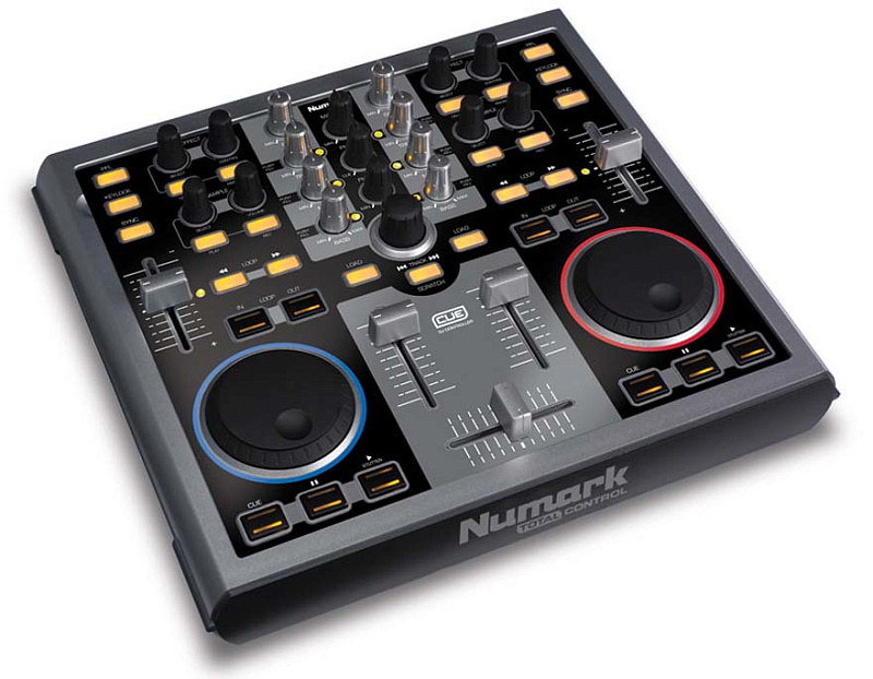 Фото Numark total control
