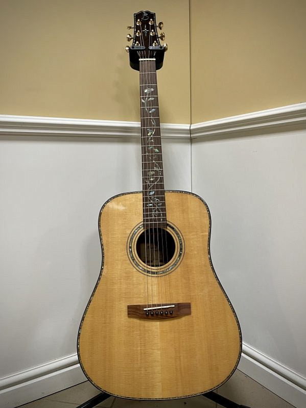 Фото Гитара акустическая Badem D-82