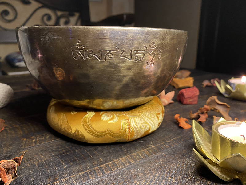 Фото Поющая чаша кованая Full Moon - SBMN Тёмная 25