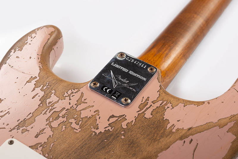 Фото FENDER 60/63 Stratocaster Super Heavy Relic