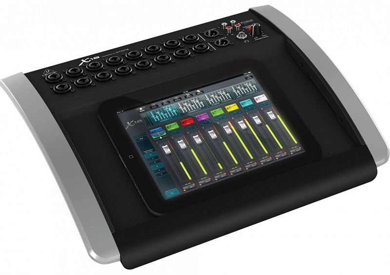Фото Цифровой микшер Behringer X18