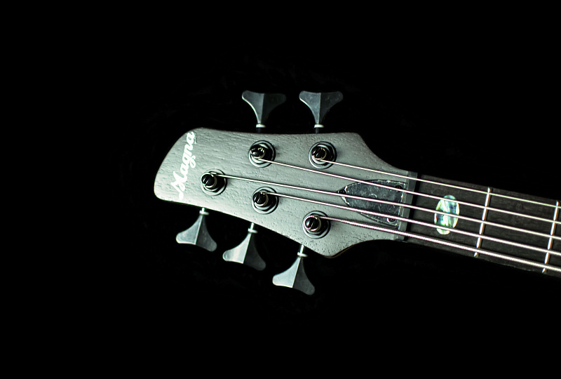 Фото Бас-гитара Magna B2205-NT